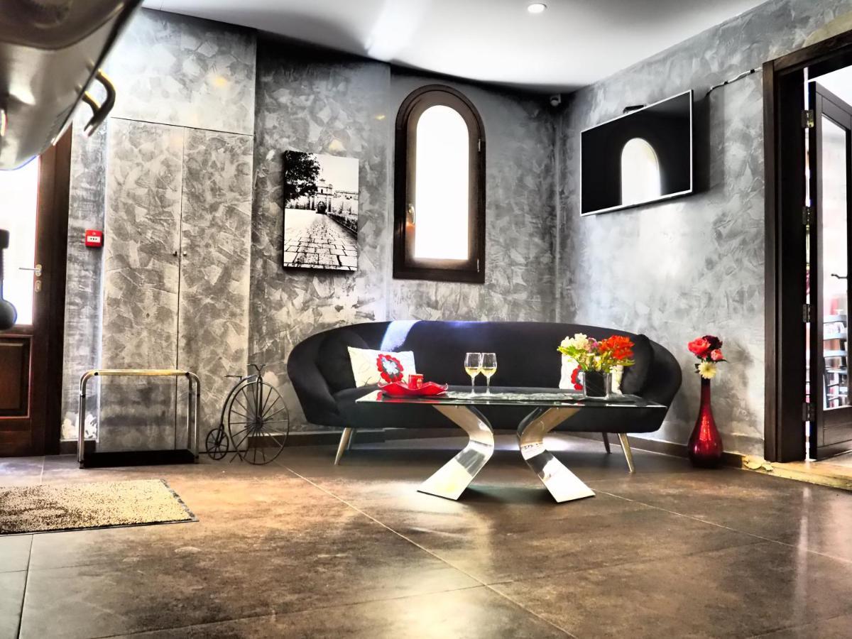 Adelphi Boutique Hotel Рабат Екстериор снимка